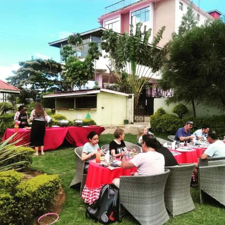 Newstead Hotel Naivasha Esterno foto