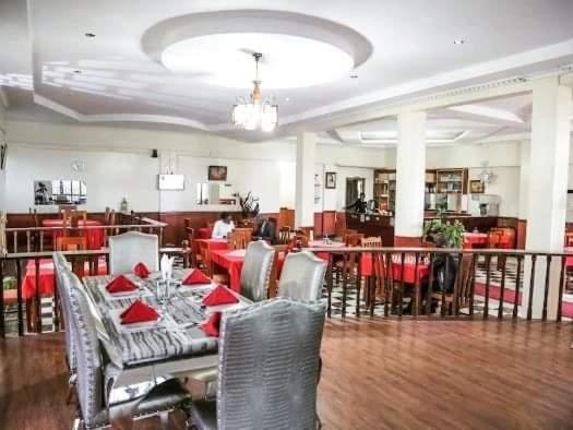 Newstead Hotel Naivasha Esterno foto