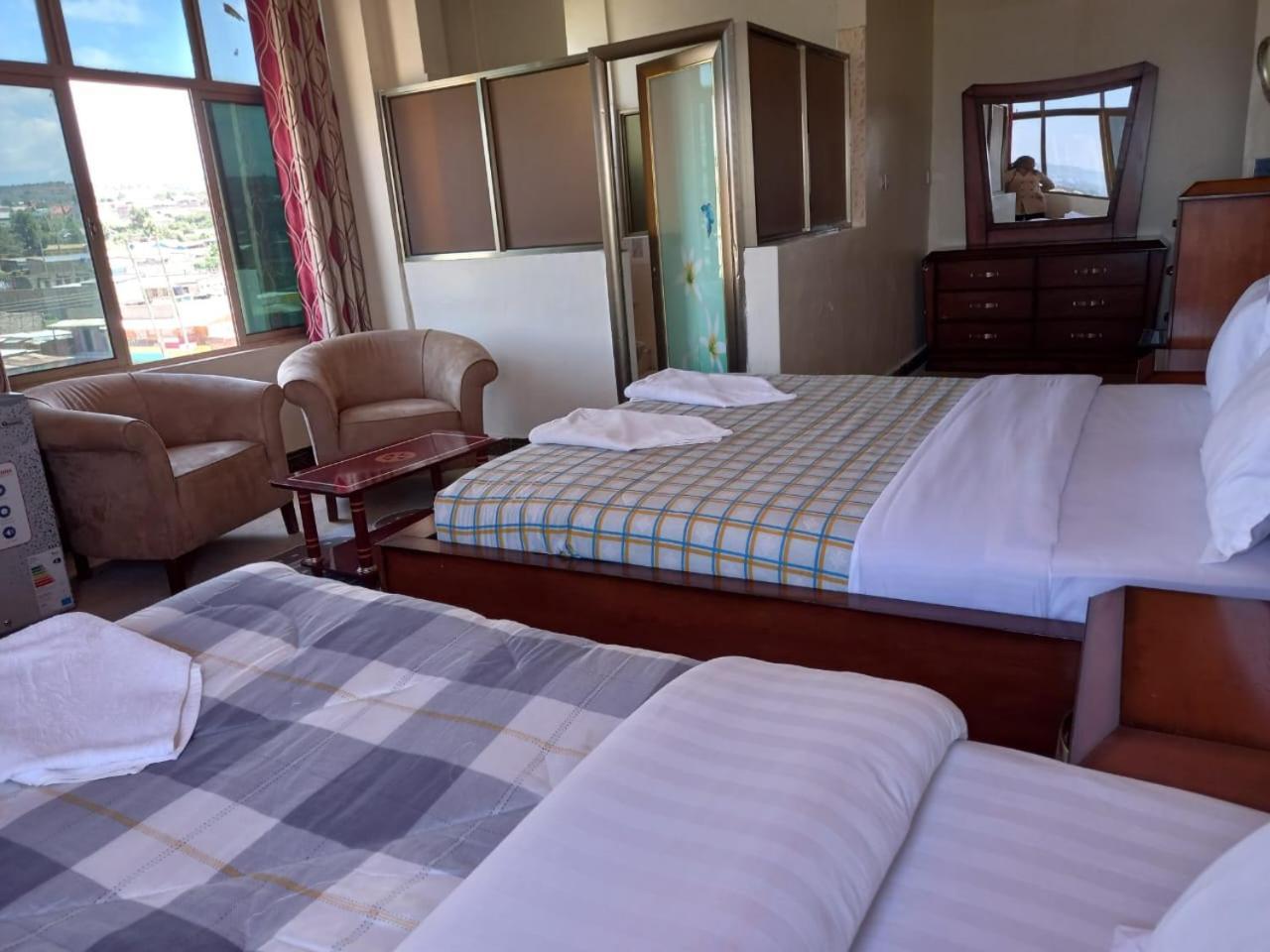 Newstead Hotel Naivasha Esterno foto